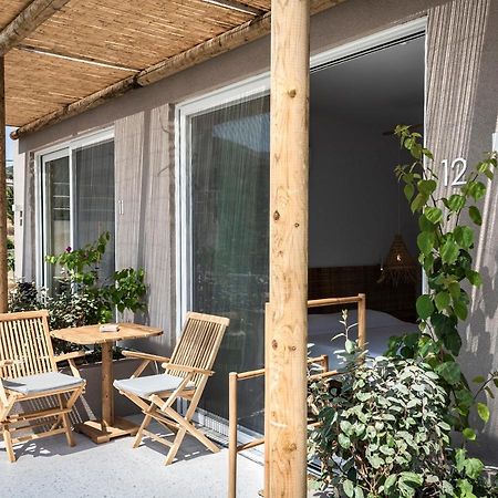 Arion Seaside Suites Paleros エクステリア 写真