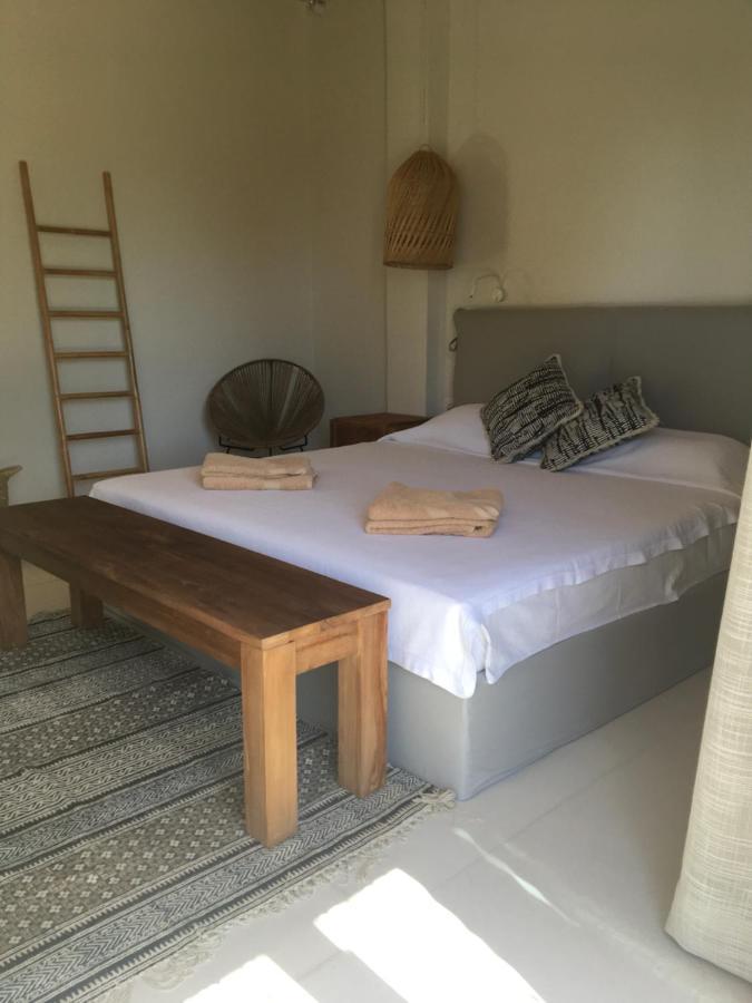 Arion Seaside Suites Paleros エクステリア 写真