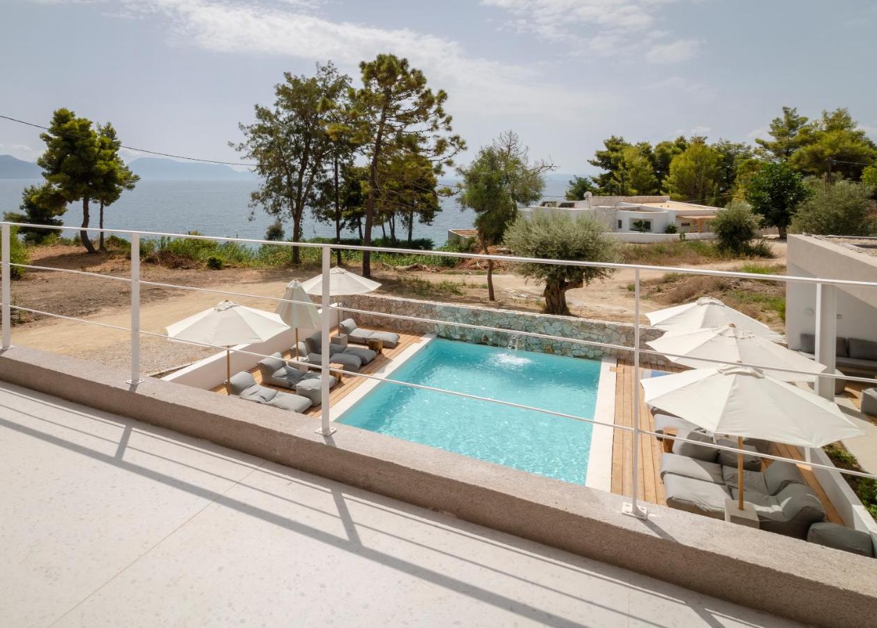 Arion Seaside Suites Paleros エクステリア 写真