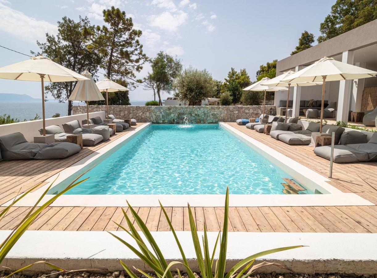Arion Seaside Suites Paleros エクステリア 写真
